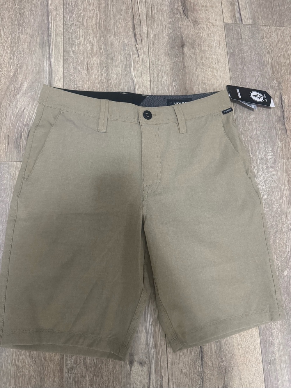 Volcom Men's Brand New with tags Flat Front Tan Shorts